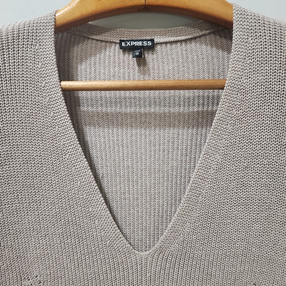 2 For 20 Express Women's V-Neck Sweater - Light Gray 100% Coton - Picture 2 of 11